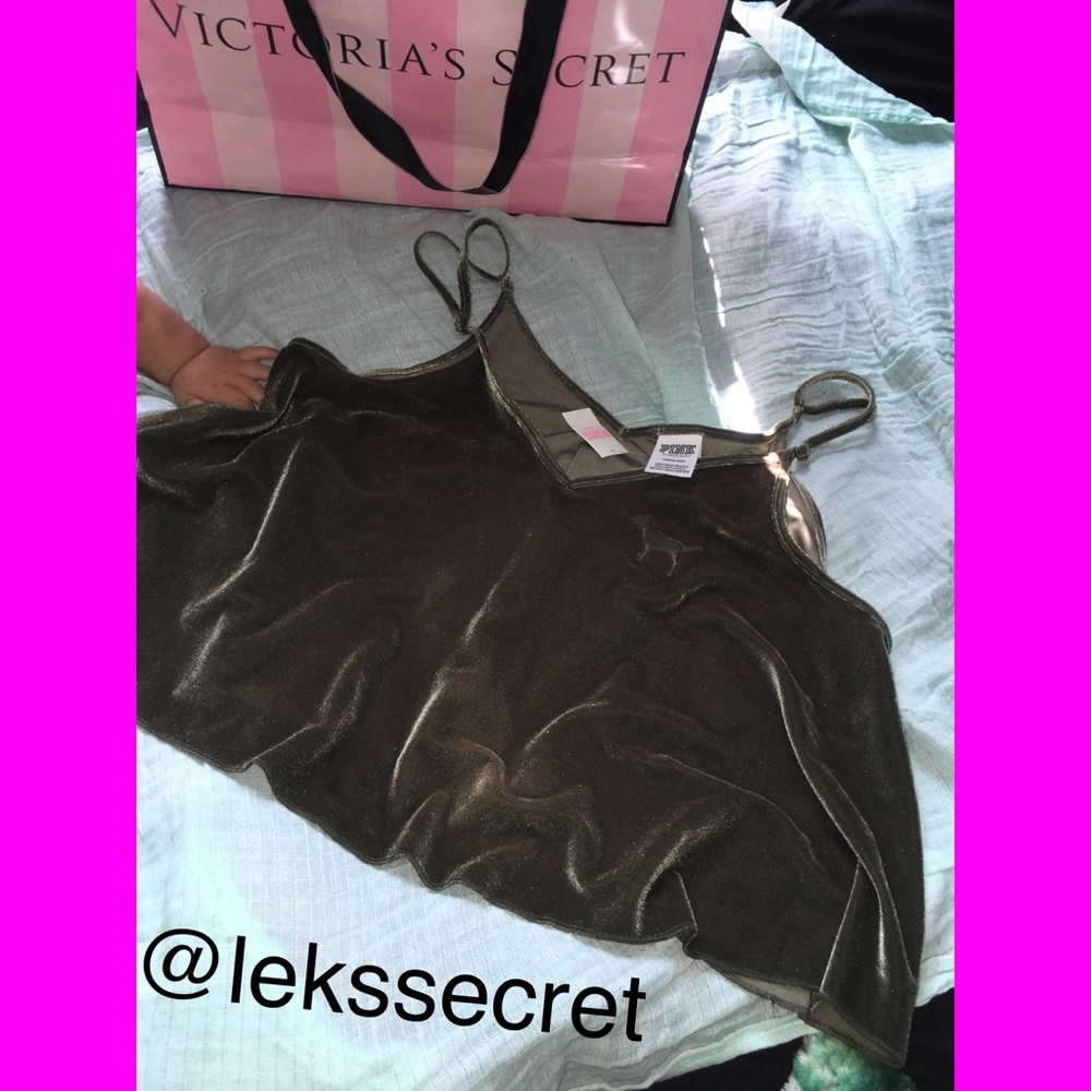 💓Velvet Crop Top “Pink”💓